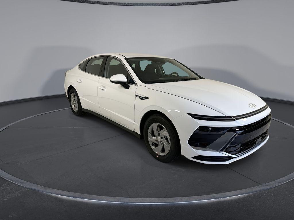 New 2026 Hyundai Sonata SE Sedan