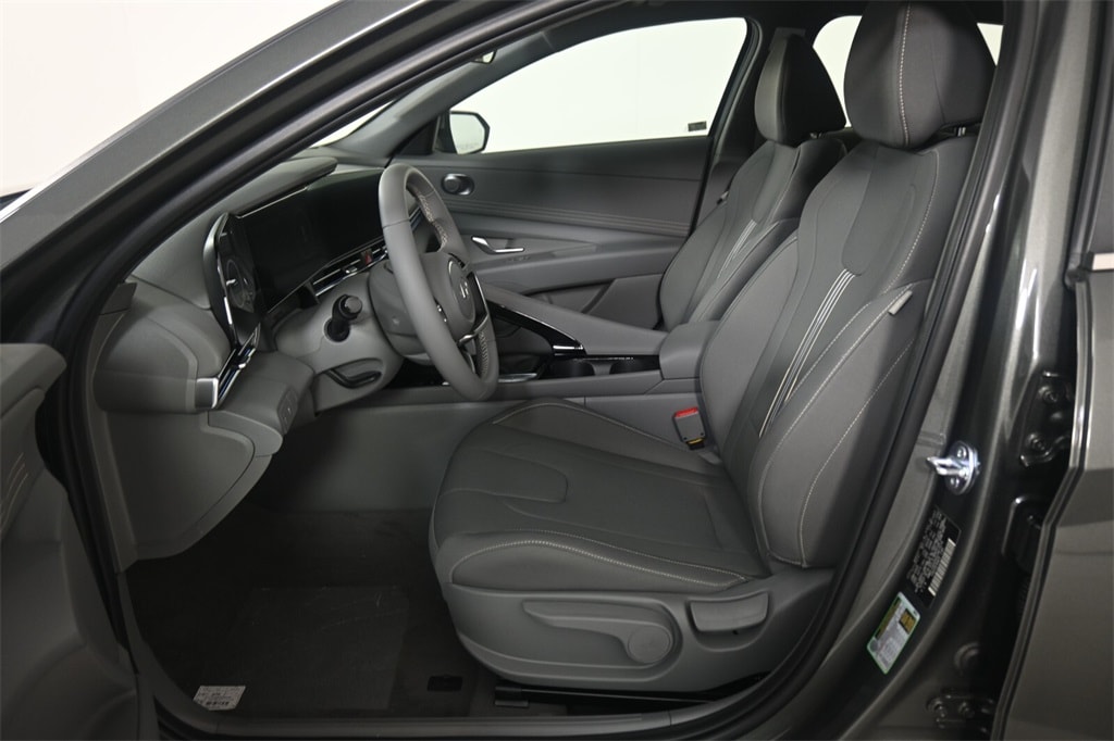 Thumbnail: 2025 Hyundai Elantra - 11