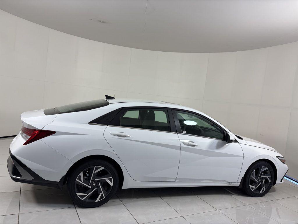 Thumbnail: 2025 Hyundai Elantra - 6