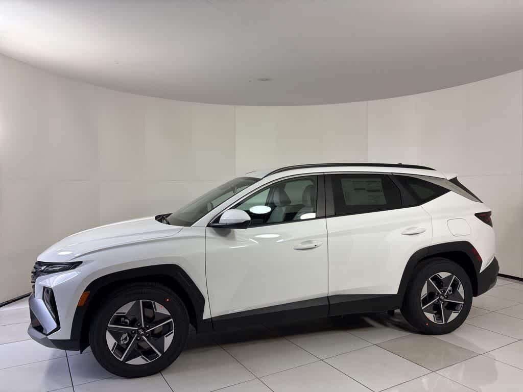 2026 Hyundai Tucson SEL photo 2
