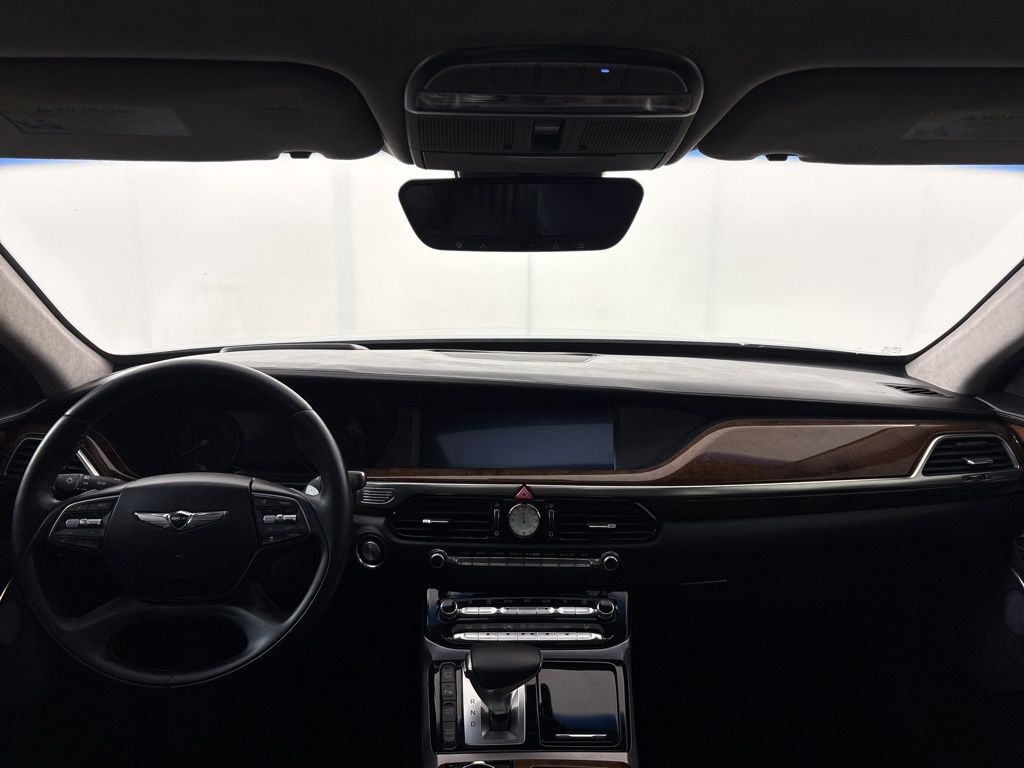 Thumbnail: 2017 Genesis G90 - 20