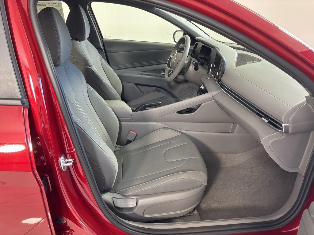 Thumbnail: 2026 Hyundai Elantra - 12