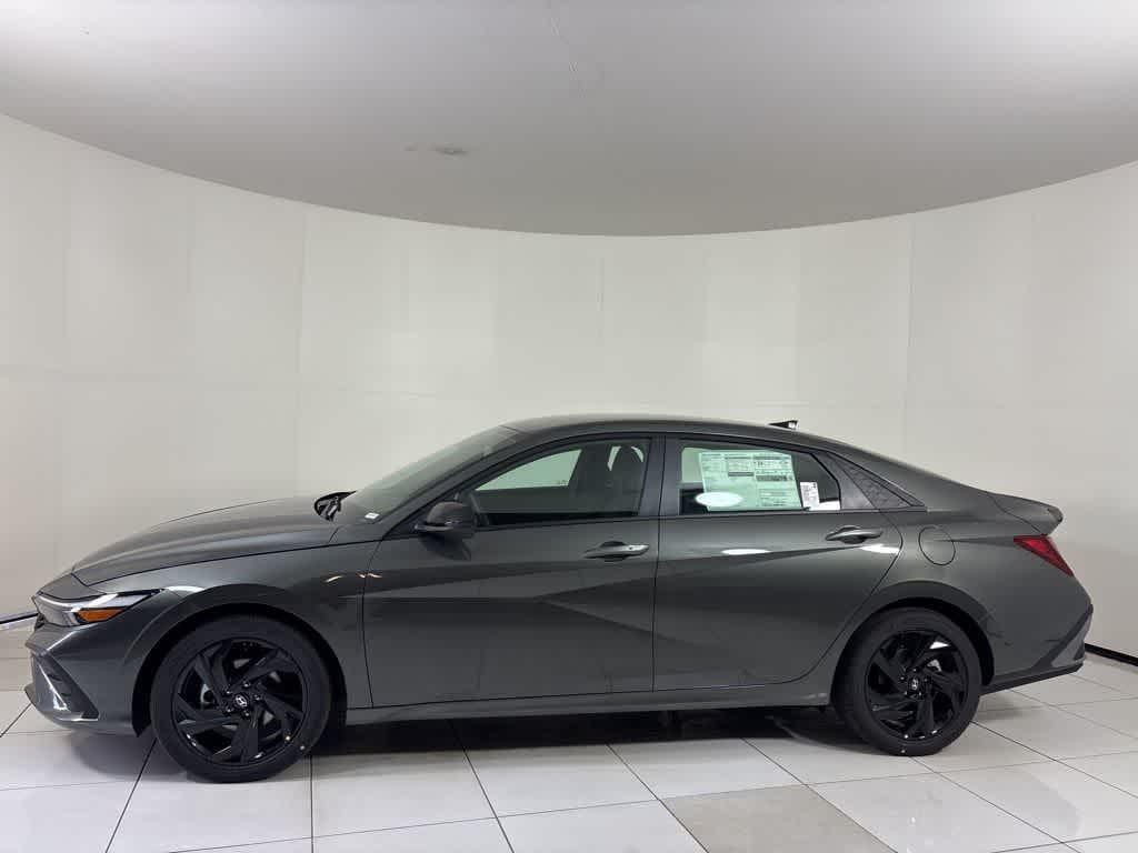 Thumbnail: 2026 Hyundai Elantra - 2