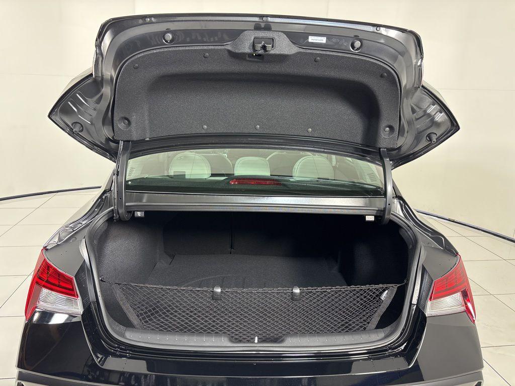 Thumbnail: 2026 Hyundai Elantra - 23