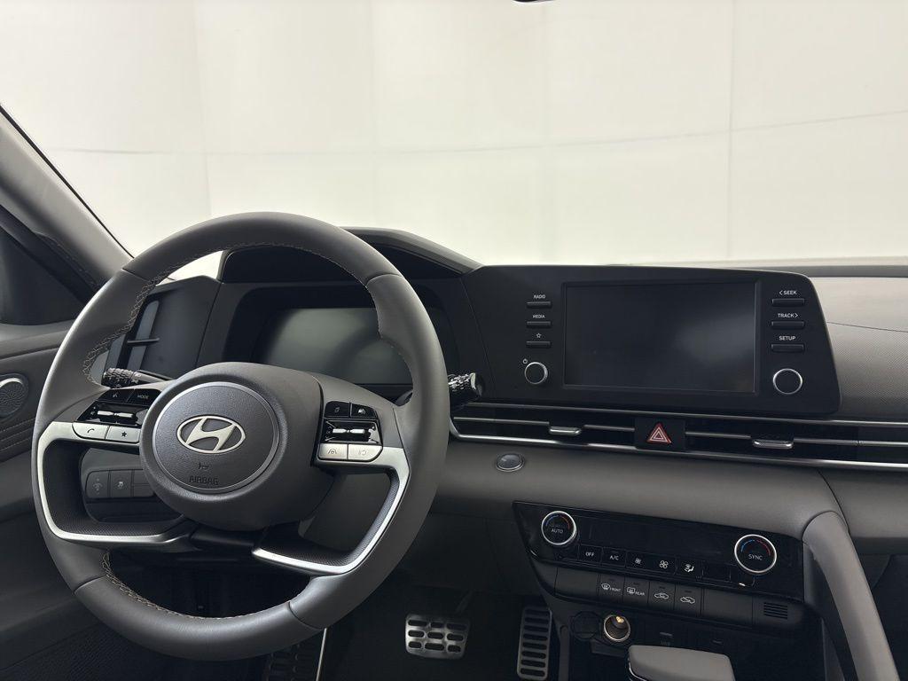 Thumbnail: 2026 Hyundai Elantra - 21