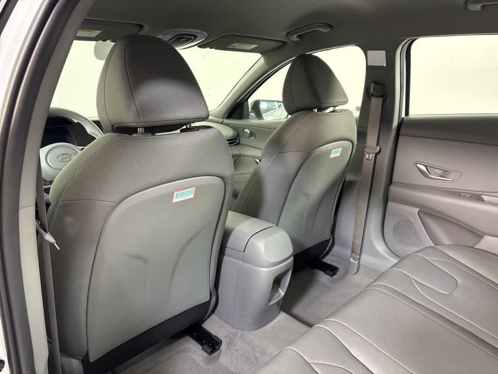 Thumbnail: 2025 Hyundai Elantra - 17