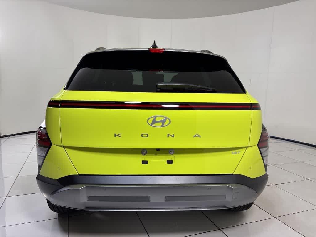 New 2026 Hyundai Kona Limited FWD SUV