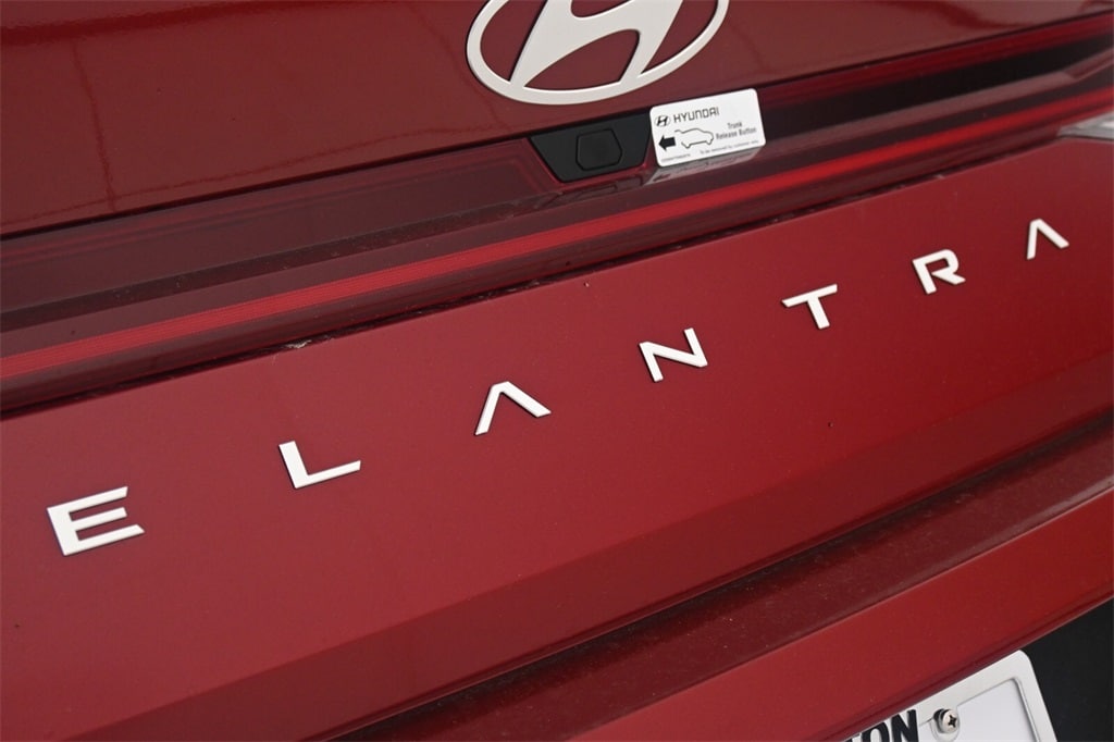 Thumbnail: 2025 Hyundai Elantra - 8