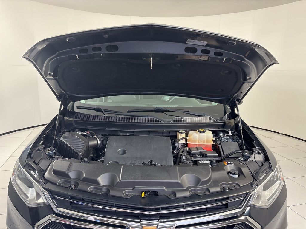 Thumbnail: 2018 Chevrolet Traverse - 11