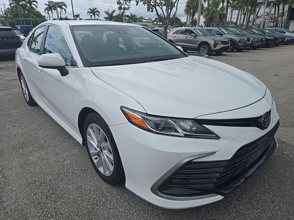 Thumbnail: 2022 Toyota Camry - 3
