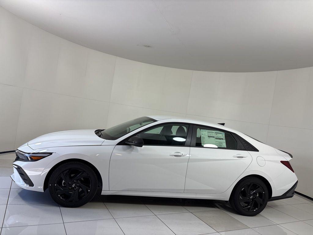 New 2026 Hyundai Elantra SEL Sport Sedan