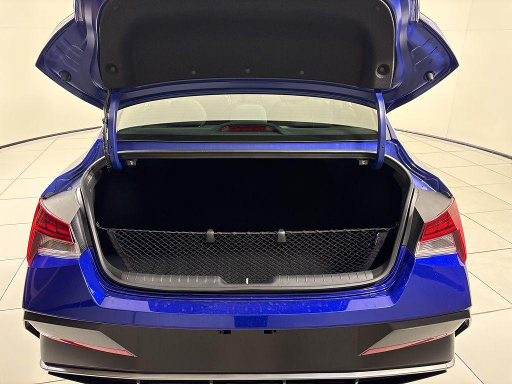 Thumbnail: 2026 Hyundai Elantra - 22