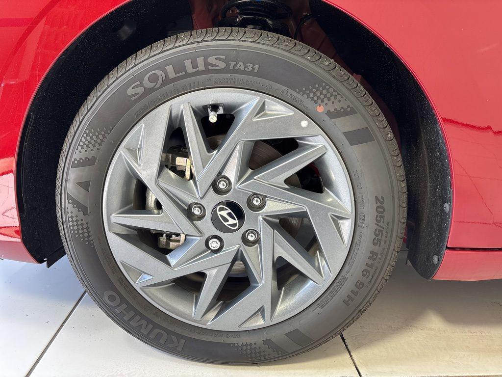 Thumbnail: 2025 Hyundai Elantra - 9