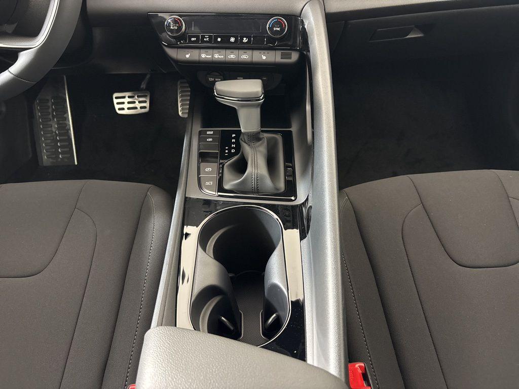 Thumbnail: 2026 Hyundai Elantra - 24