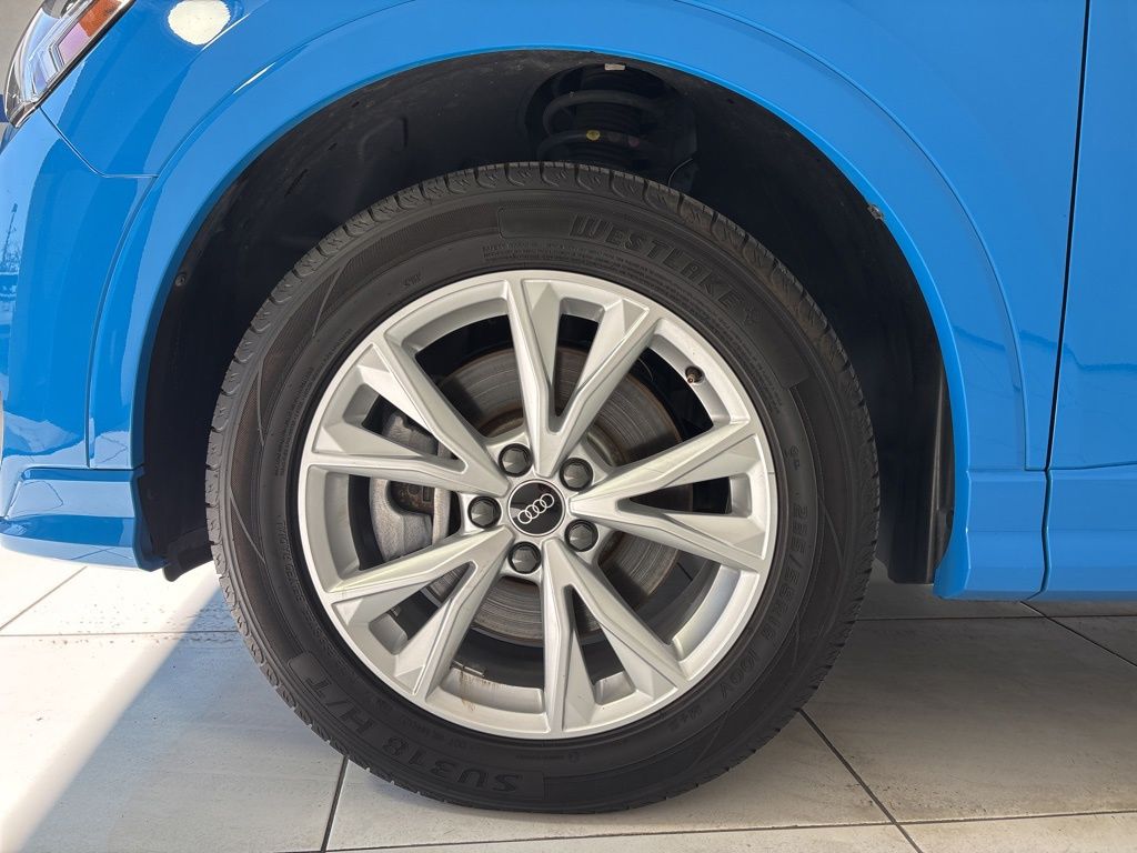 Thumbnail: 2023 Audi Q3 - 9