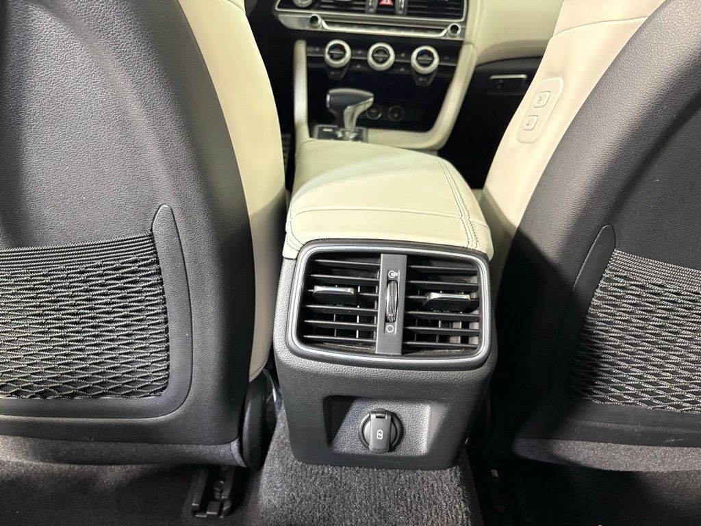 Thumbnail: 2023 Genesis G70 - 27