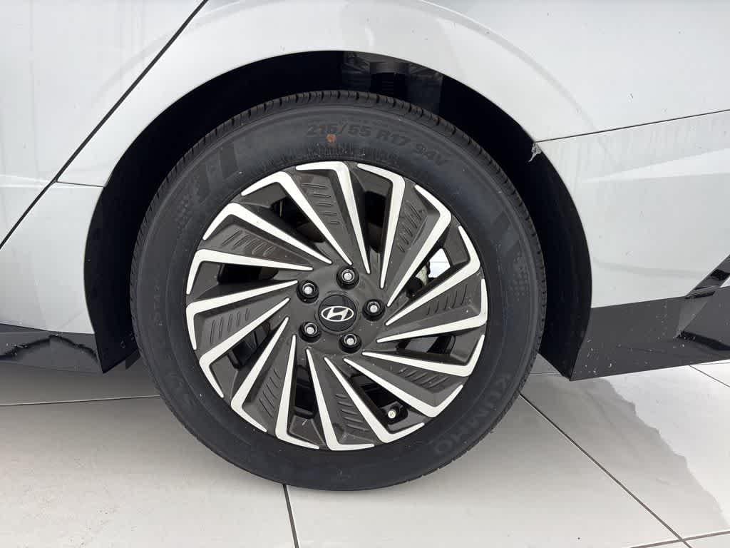 Thumbnail: 2025 Hyundai Sonata - 9