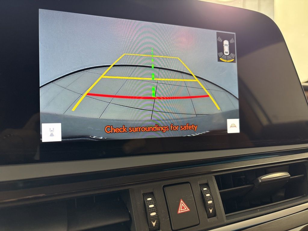 Thumbnail: 2023 Lexus ES - 27