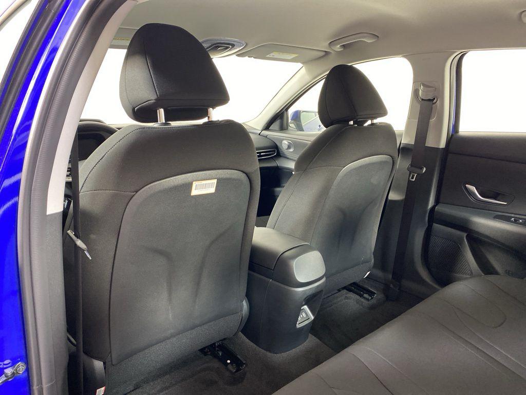 Thumbnail: 2025 Hyundai Elantra - 17