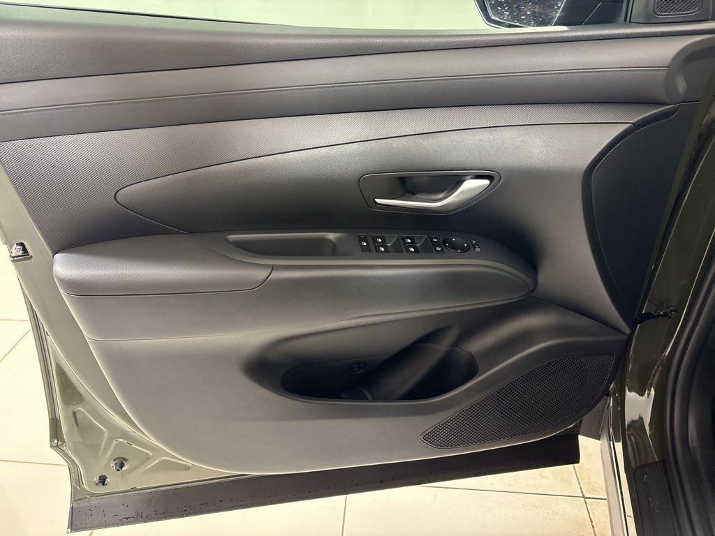 Thumbnail: 2026 Hyundai Tucson - 16