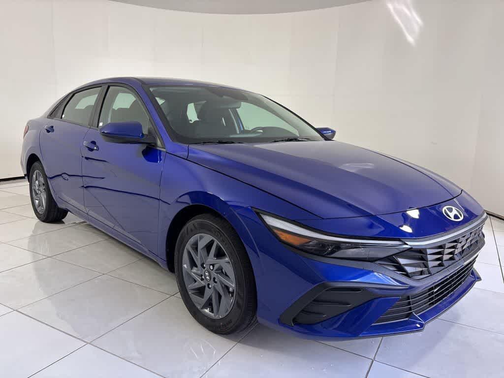 Thumbnail: 2025 Hyundai Elantra - 7