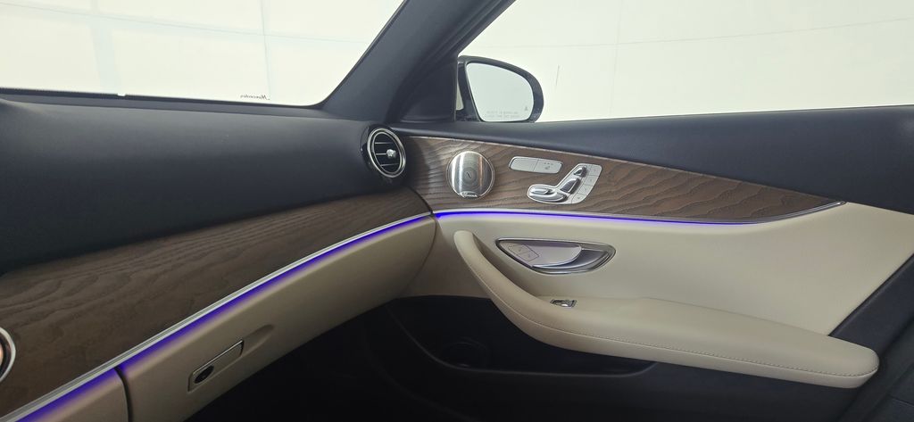 Thumbnail: 2023 Mercedes-Benz E-Class - 20