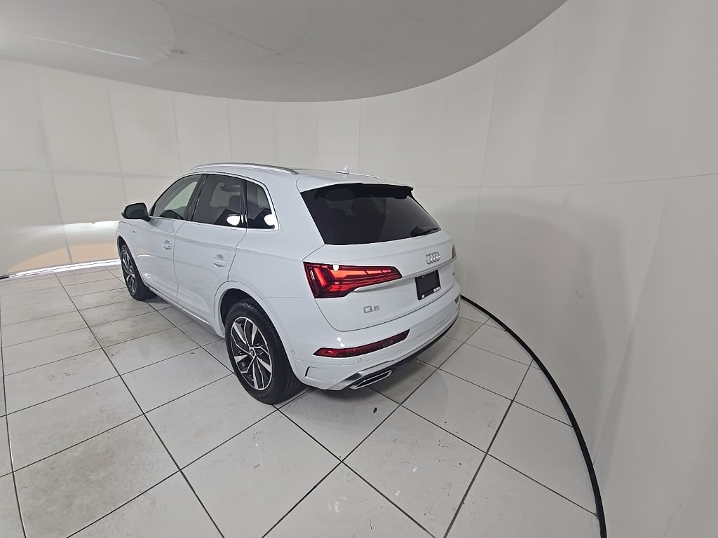 Thumbnail: 2024 Audi Q5 - 7