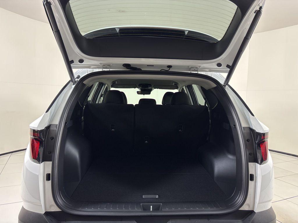 Thumbnail: 2026 Hyundai Tucson - 27