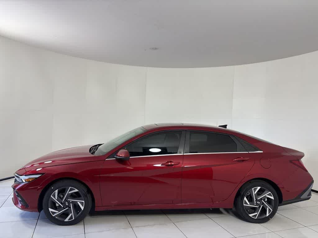 Thumbnail: 2025 Hyundai Elantra - 2