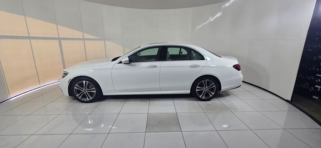Thumbnail: 2023 Mercedes-Benz E-Class - 8
