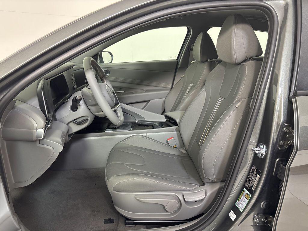 Thumbnail: 2026 Hyundai Elantra - 14