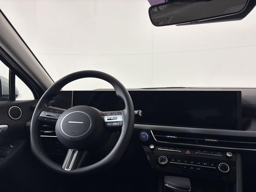 Thumbnail: 2026 Hyundai Sonata - 21