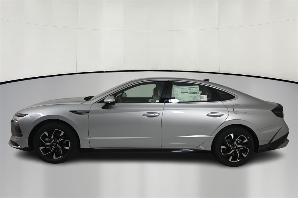 Thumbnail: 2025 Hyundai Sonata - 4