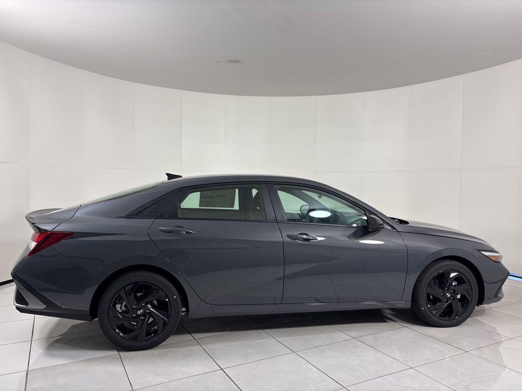 Thumbnail: 2026 Hyundai Elantra - 6