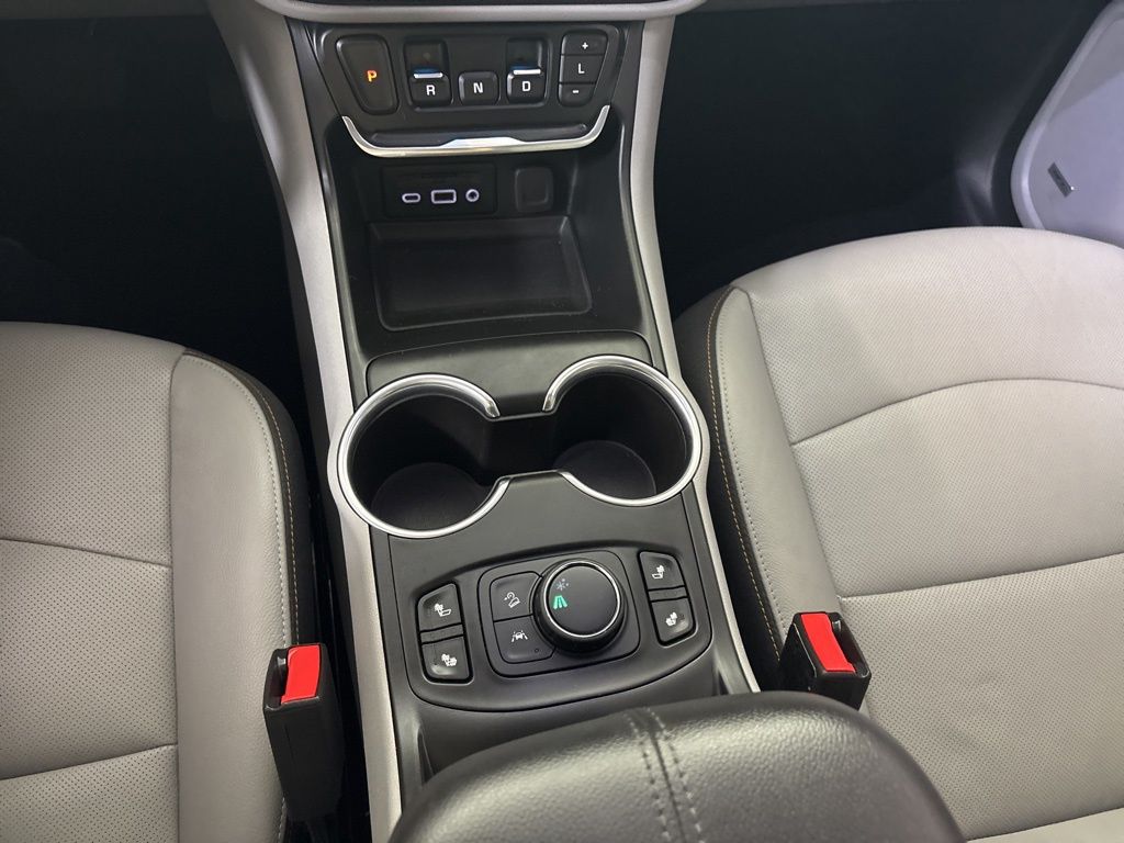 Thumbnail: 2021 GMC Terrain - 27