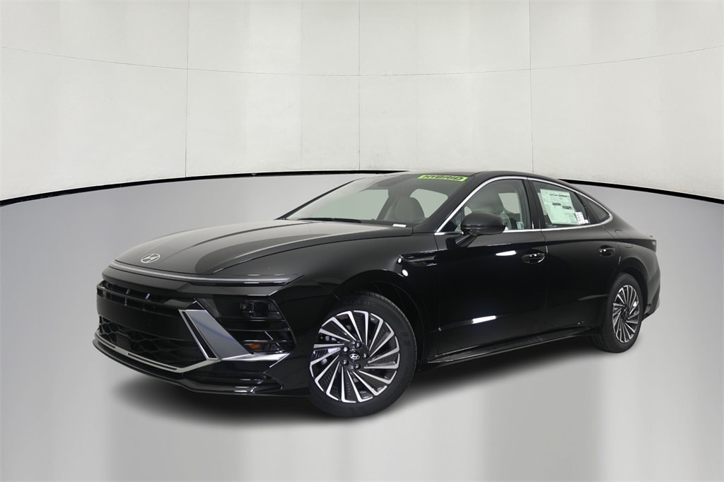Thumbnail: 2025 Hyundai Sonata - 3