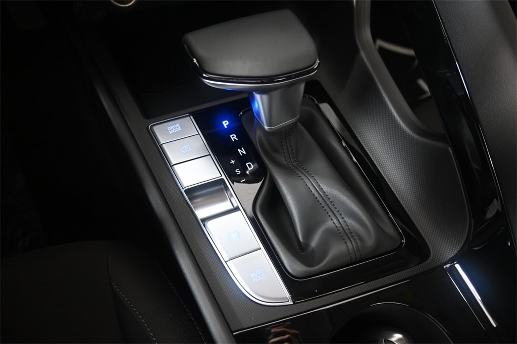 Thumbnail: 2025 Hyundai Elantra - 22