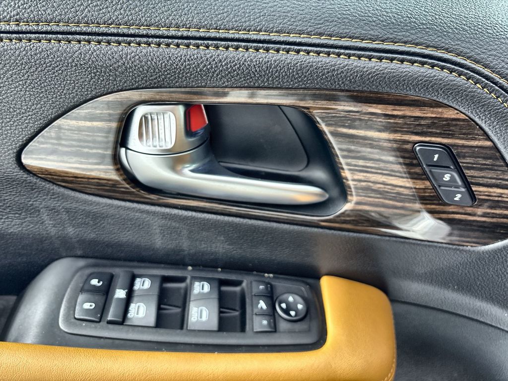 Thumbnail: 2023 Chrysler Pacifica - 15