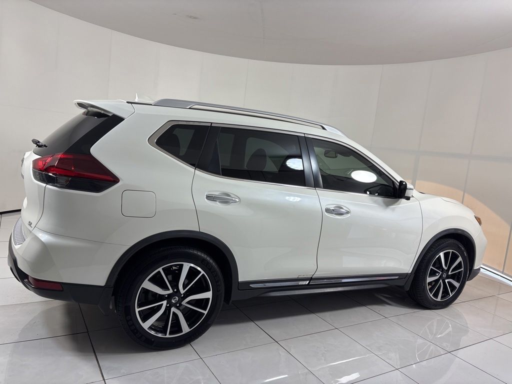 Thumbnail: 2018 Nissan Rogue - 8