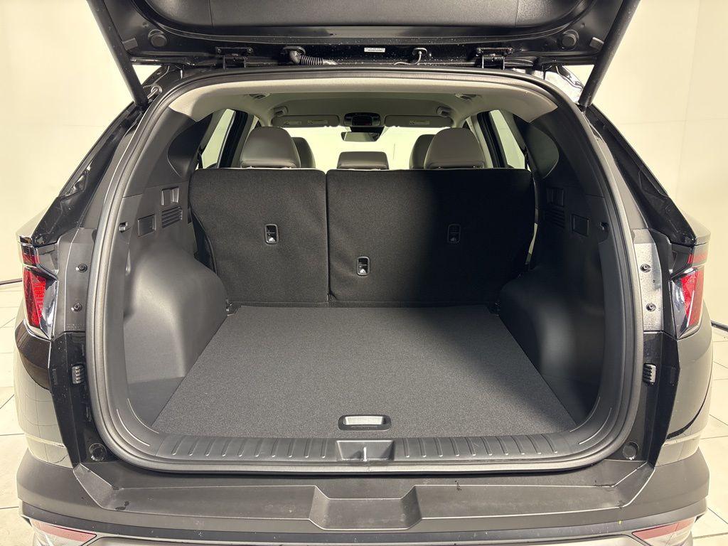 Thumbnail: 2026 Hyundai Tucson - 26