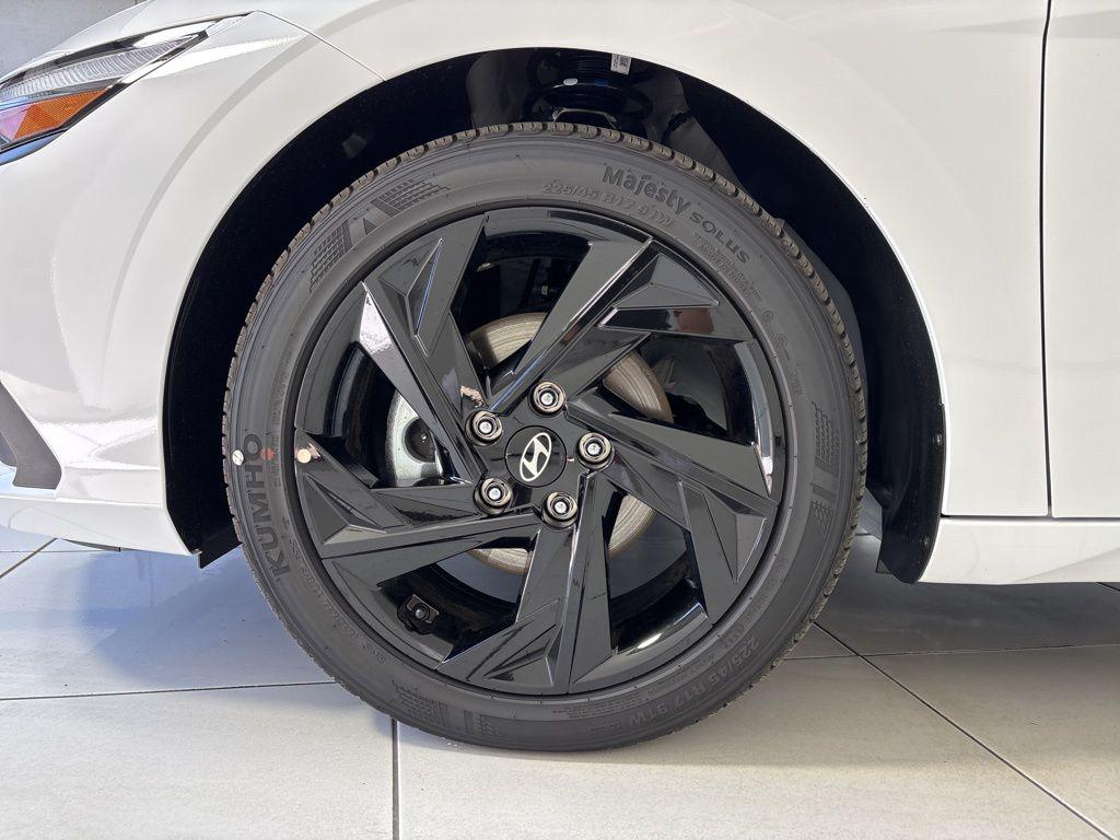 Thumbnail: 2026 Hyundai Elantra - 9