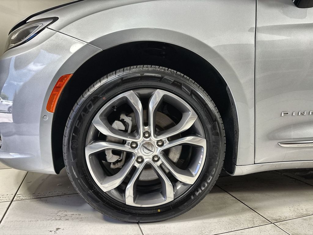 2023 Chrysler Pacifica Pinnacle - Photo 19
