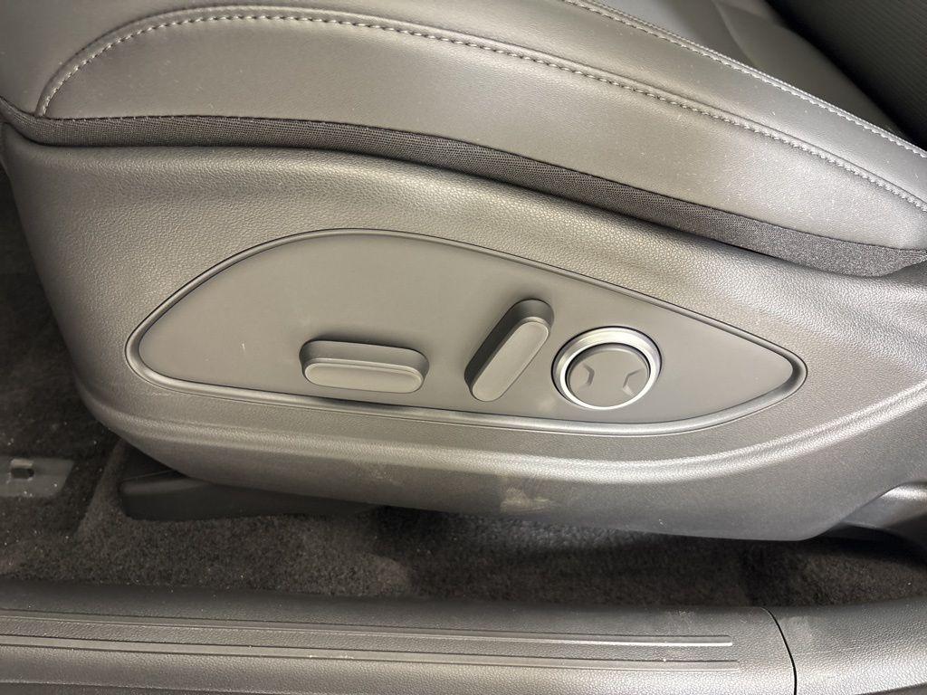 Thumbnail: 2026 Hyundai Palisade - 16