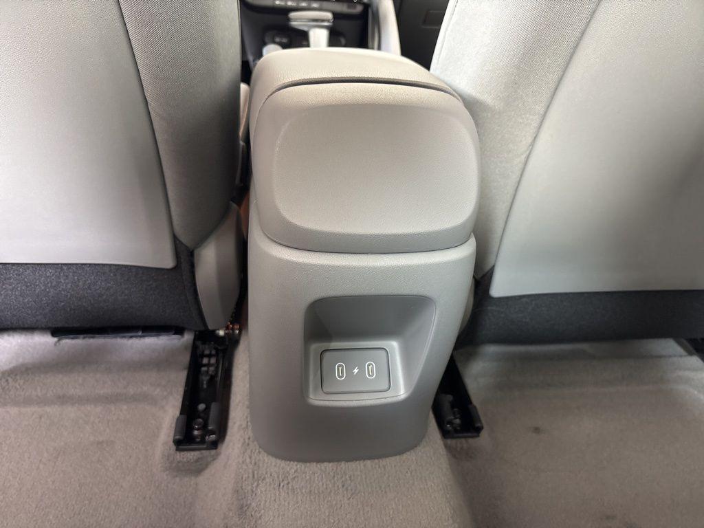 Thumbnail: 2026 Hyundai Elantra - 23