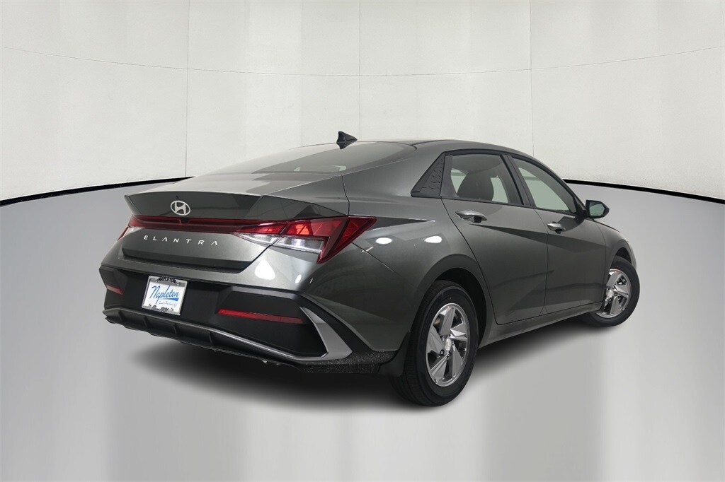 Thumbnail: 2025 Hyundai Elantra - 7
