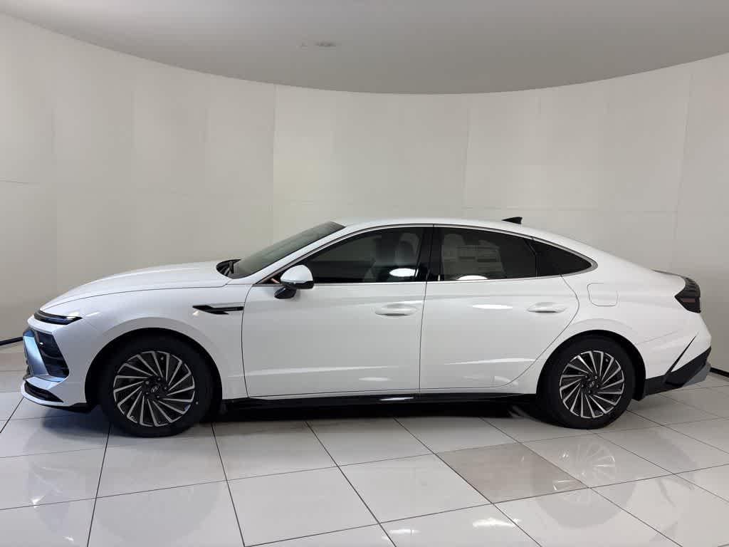 Thumbnail: 2025 Hyundai Sonata - 3