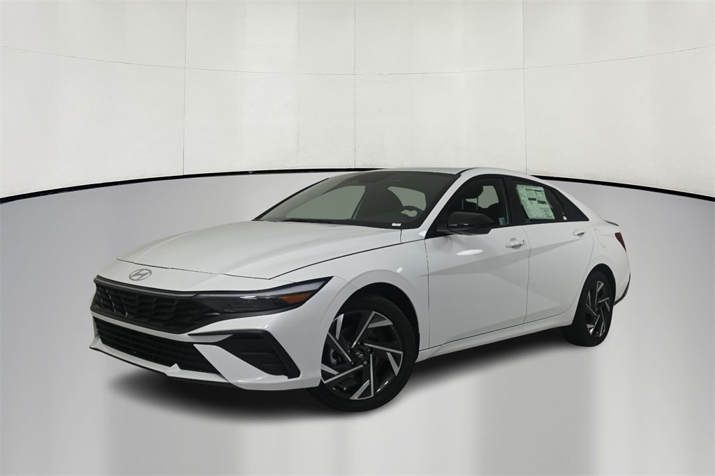 Thumbnail: 2025 Hyundai Elantra - 3