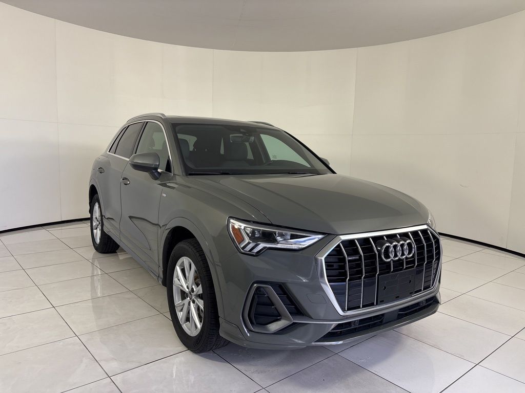 Thumbnail: 2023 Audi Q3 - 7