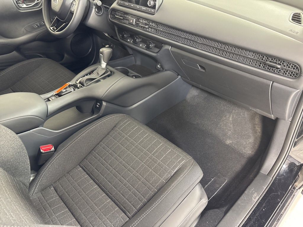 Thumbnail: 2025 Honda HR-V - 13