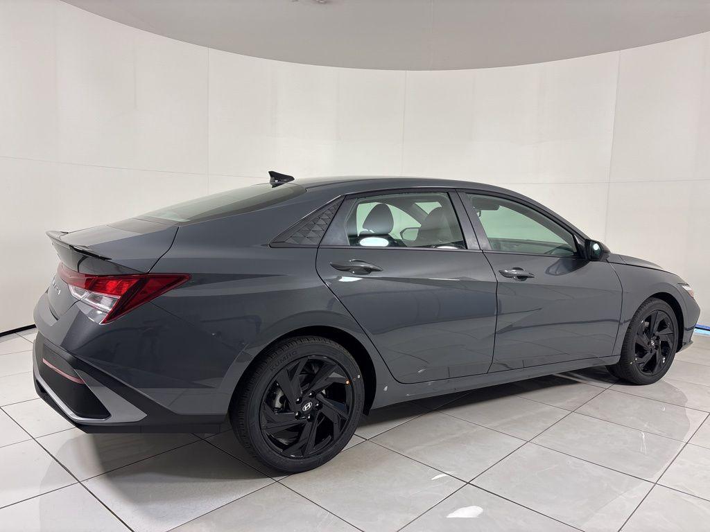 Thumbnail: 2026 Hyundai Elantra - 5